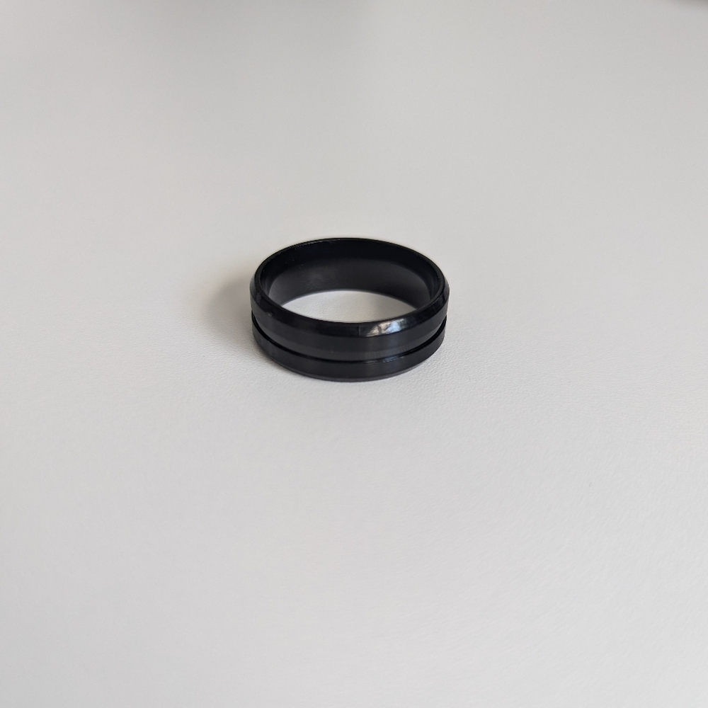 Men's ring - Picture 2 of 2